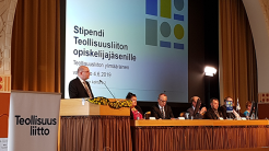 Nya stipendier för Industrifackets studerandemedlemmar