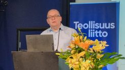Puheenjohtaja Riku Aalto Teollisuusliiton valtuustossa: Me neuvottelemme tupoa