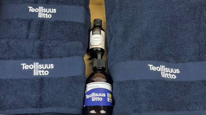 Sign up for the draw – you can win a nice Industrial Union sauna set!