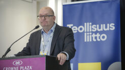 Riku Aalto: Teollisuusliitto nostaa miljoonien palkansaajien ostovoimaa – Orpon–Purran hallitus miljonäärien ostovoimaa